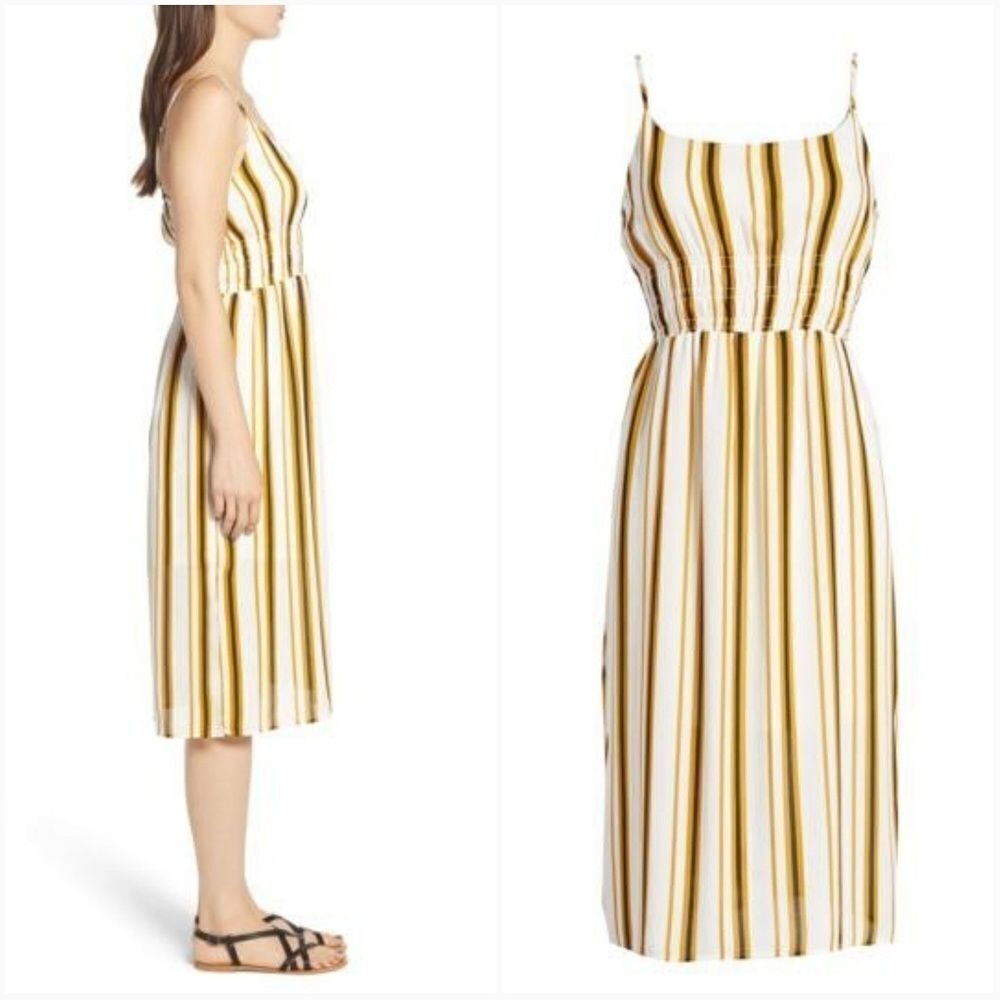 Mimi Chica Smocked Sundress Size Medium